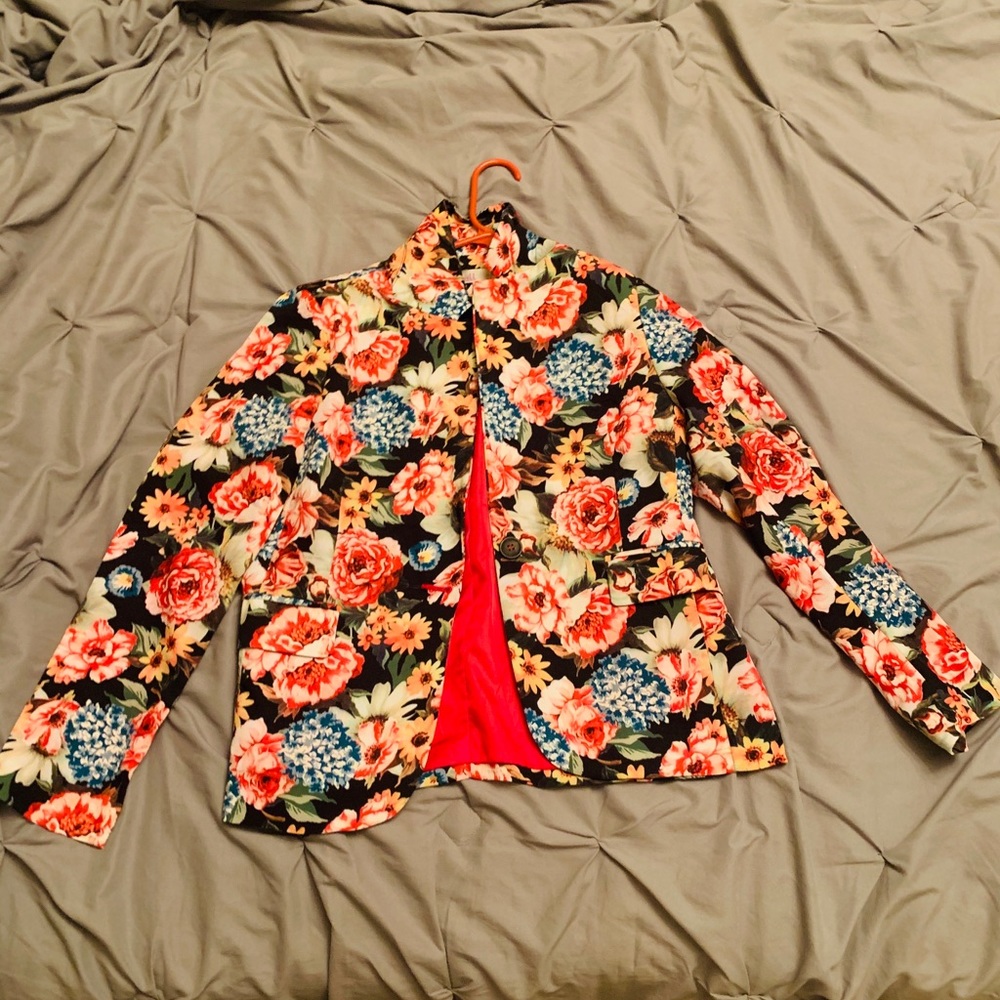 Boohoo floral blazer